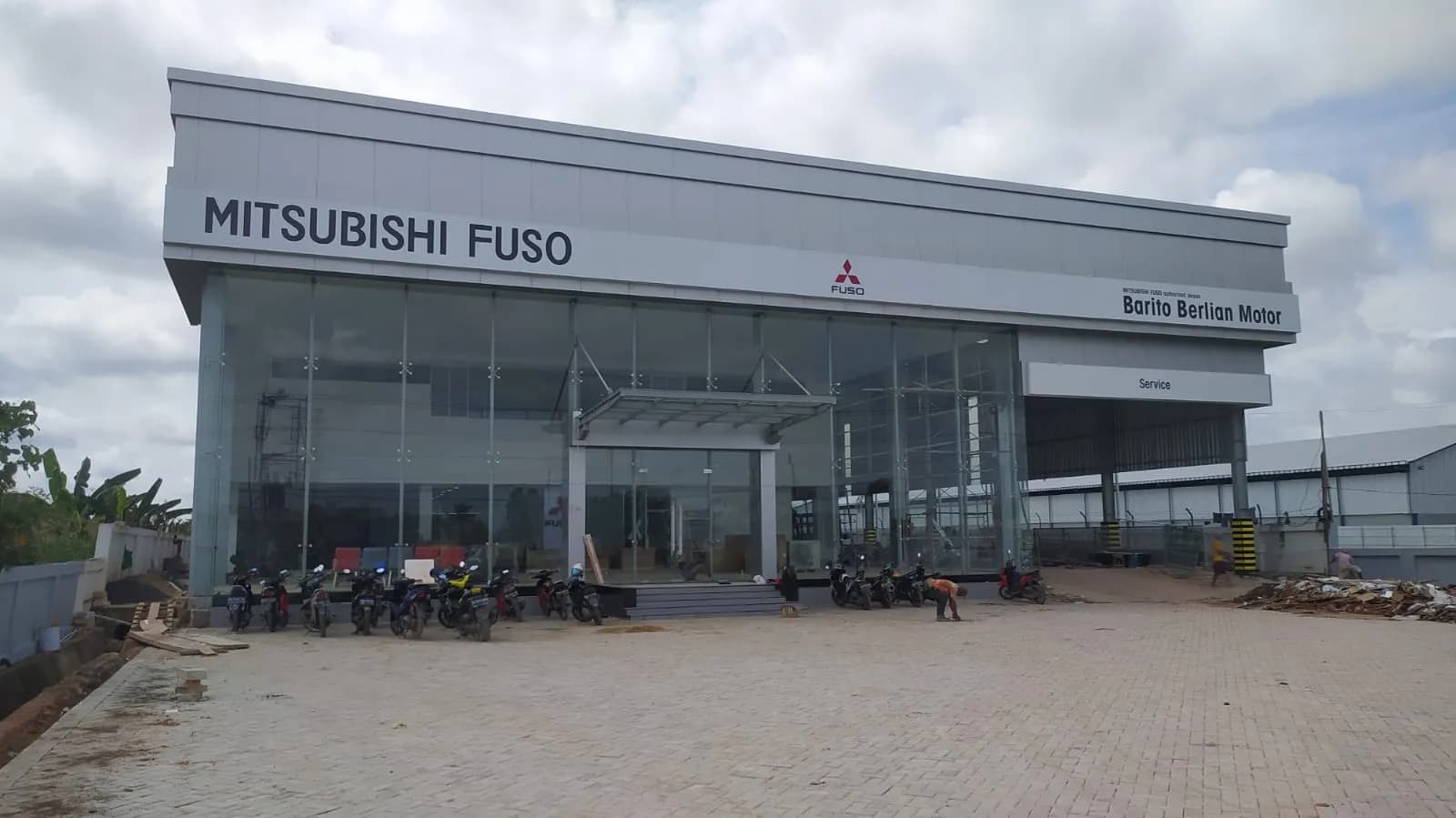 Showroom Mitsubishi